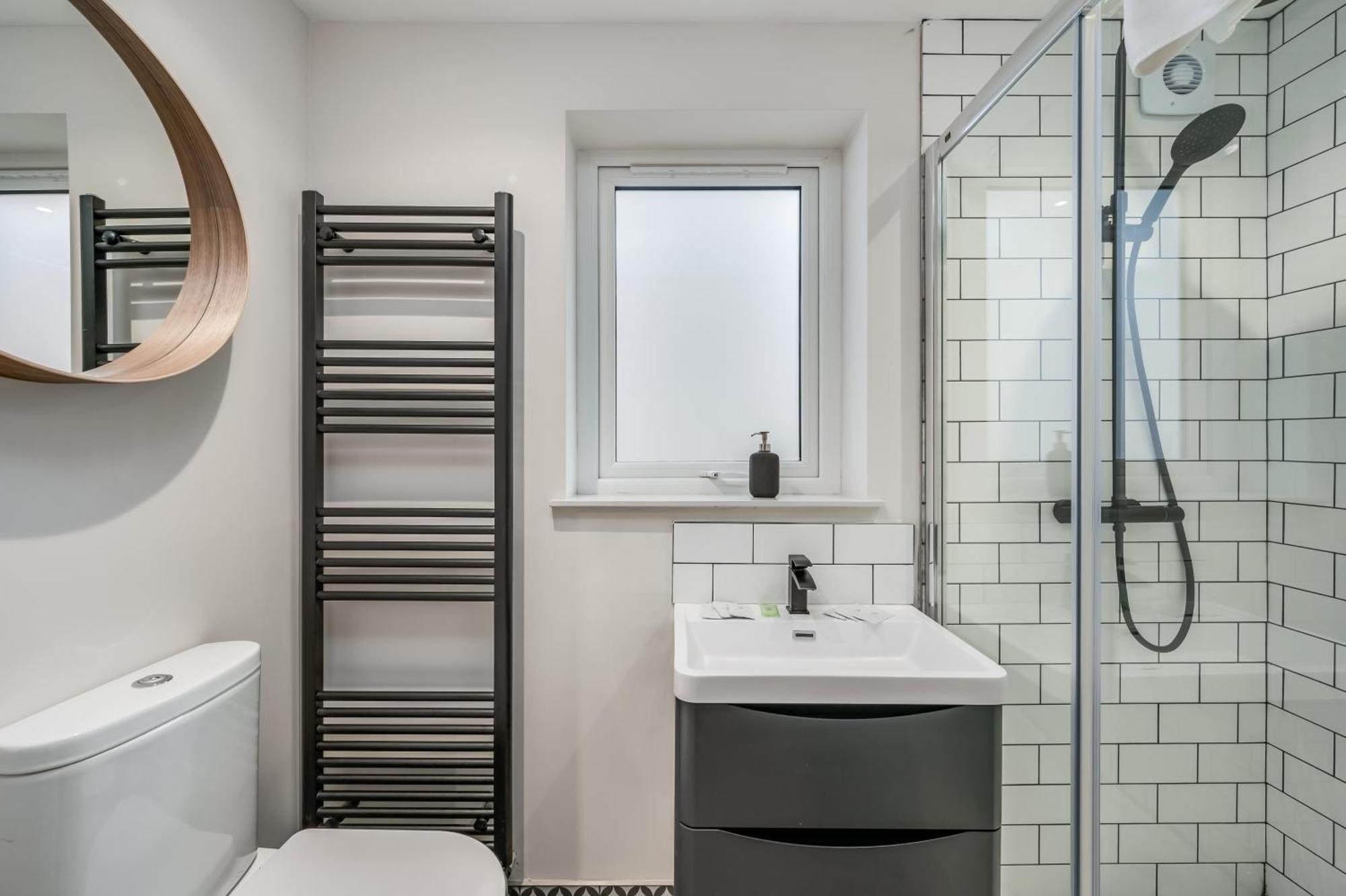 Bliss Street Apartment *